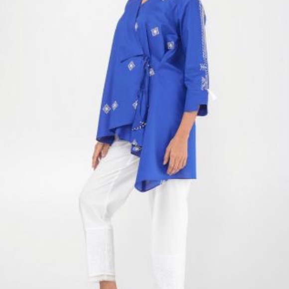 Top - Picture 3 of 7